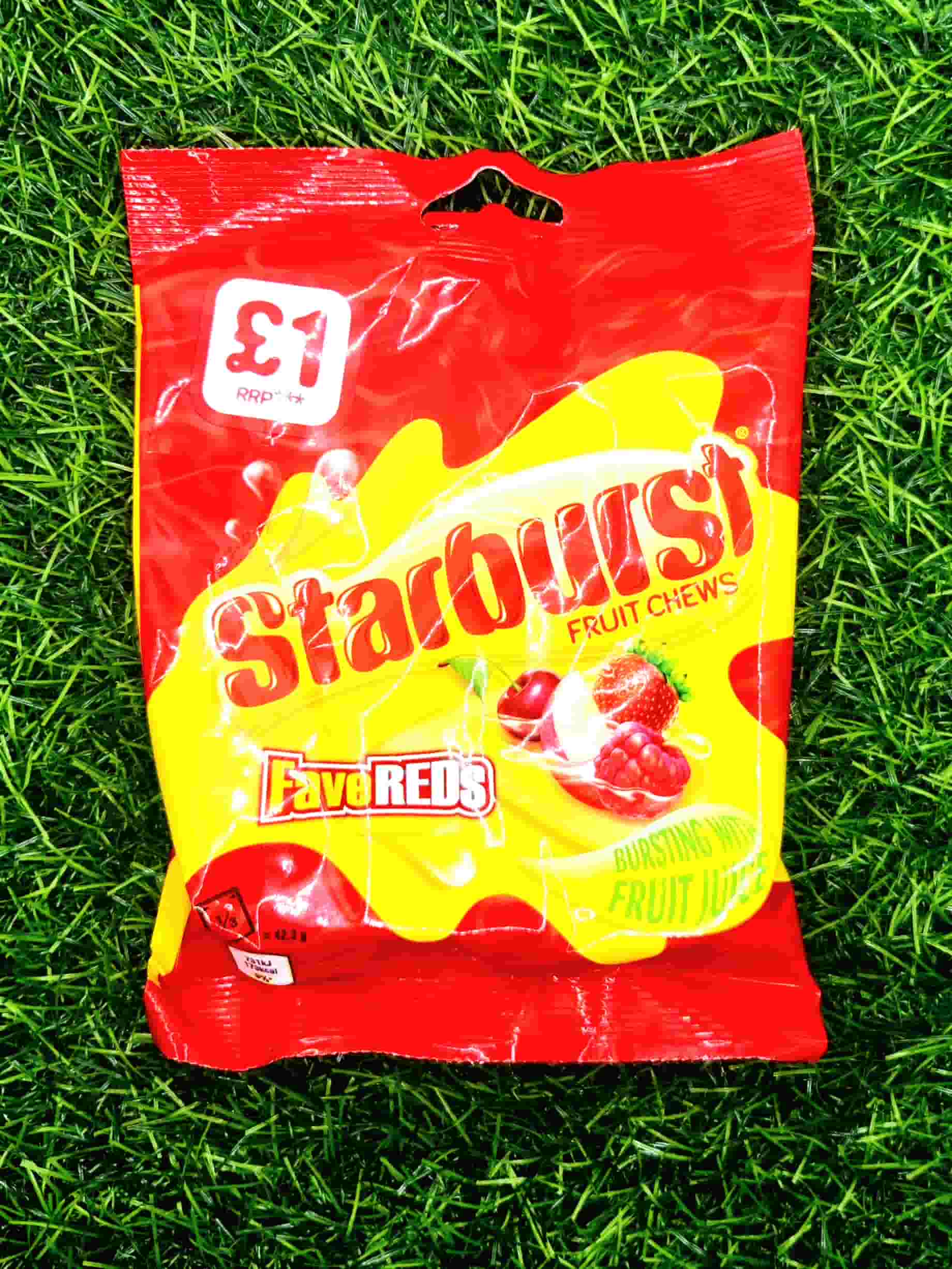 STARBURST FAVE REDS FRUIT CHEWS 127G