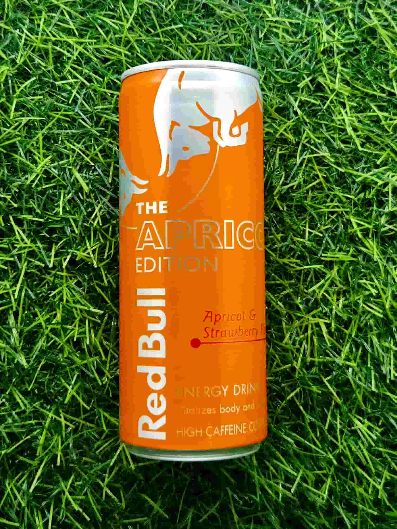RED BULL APRICOT & STRAWBERRY 250ML